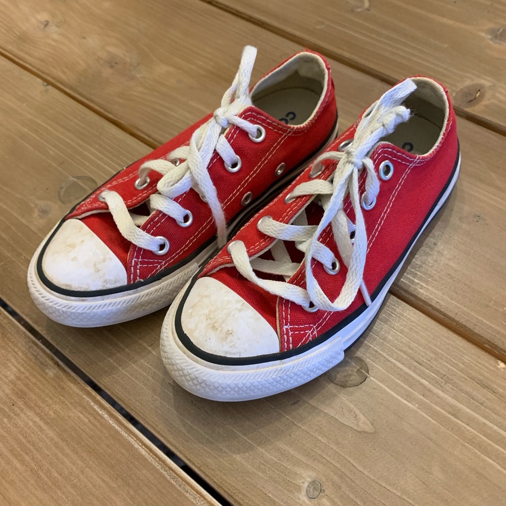 Child converse